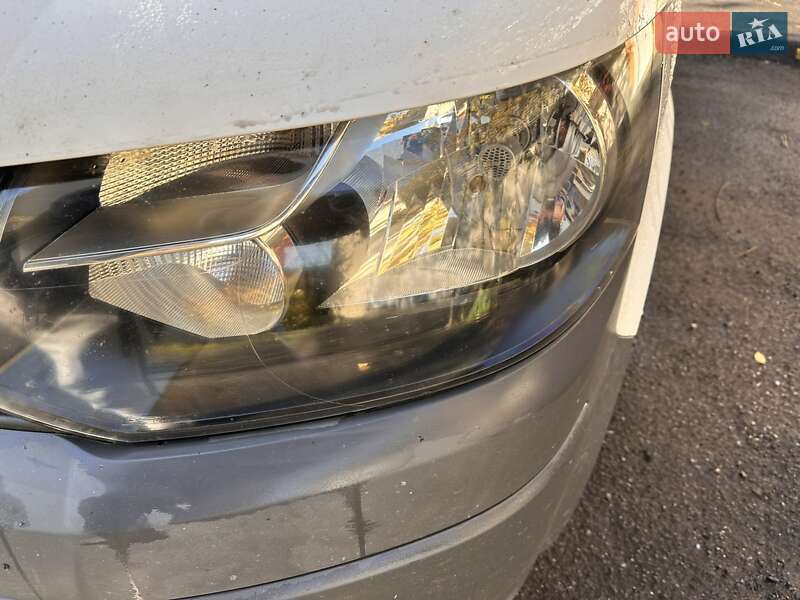 Минивэн Volkswagen Transporter 2011 в Хмельницком