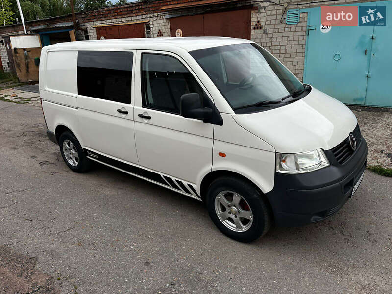 Минивэн Volkswagen Transporter 2006 в Чернигове Минивэн Volkswagen Transporter 2006 в Чернигове