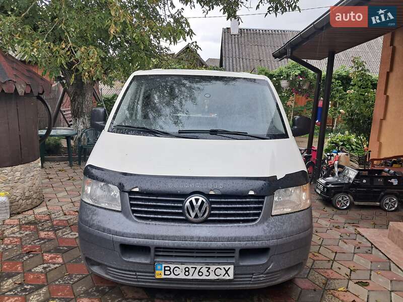 Минивэн Volkswagen Transporter 2006 в Самборе