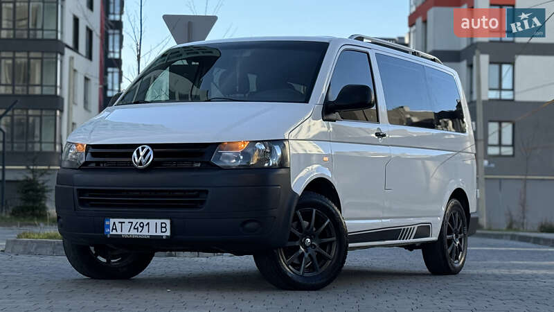 Минивэн Volkswagen Transporter 2009 в Ивано-Франковске Минивэн Volkswagen Transporter 2009 в Ивано-Франковске