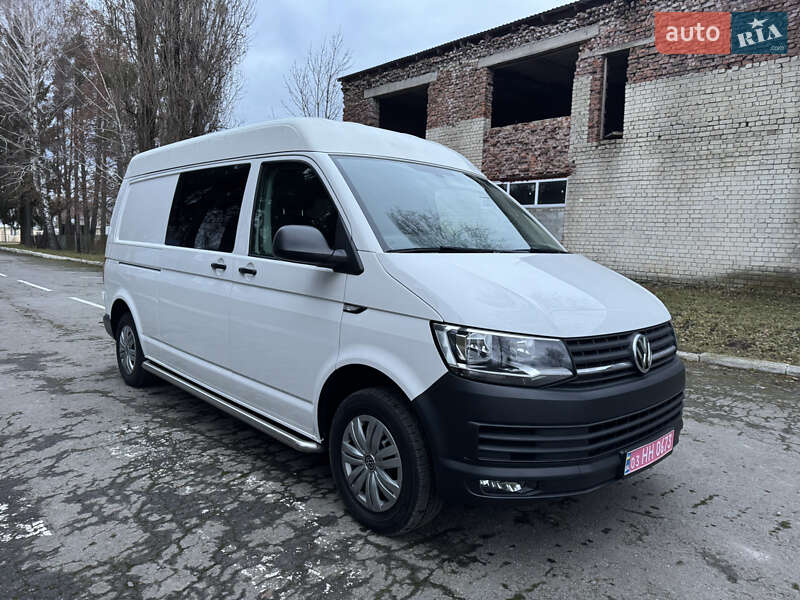 Грузовой фургон Volkswagen Transporter 2018 в Корце