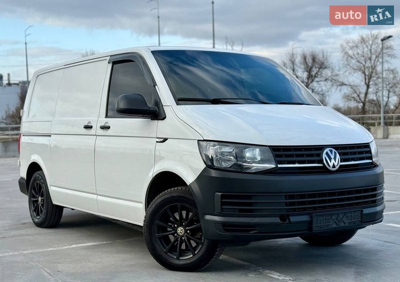 Грузовой фургон Volkswagen Transporter 2017 в Киеве