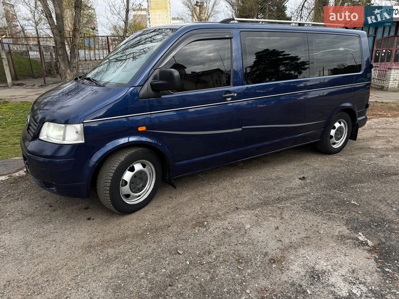 Мінівен Volkswagen Transporter 2004 в Києві