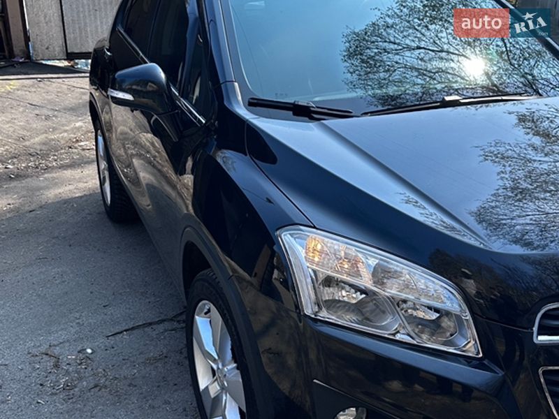 Позашляховик / Кросовер Chevrolet Trax 2013 в Києві