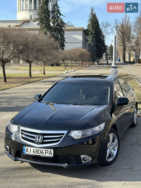Седан Acura TSX 2013 в Киеве