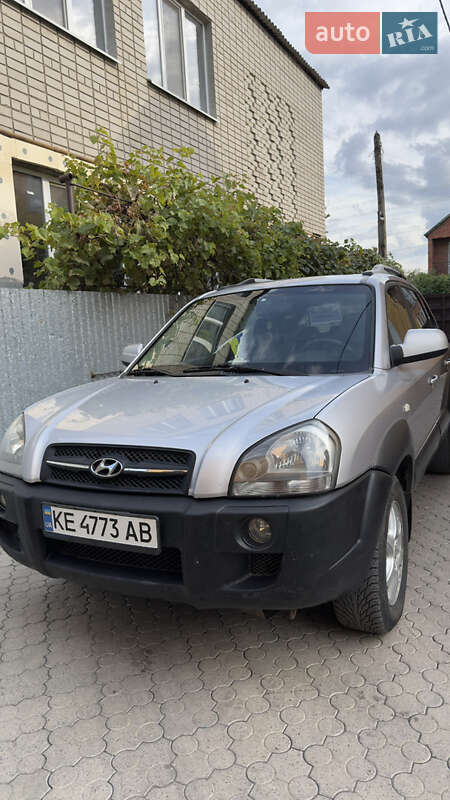 Внедорожник / Кроссовер Hyundai Tucson 2005 в Павлограде Внедорожник / Кроссовер Hyundai Tucson 2005 в Павлограде