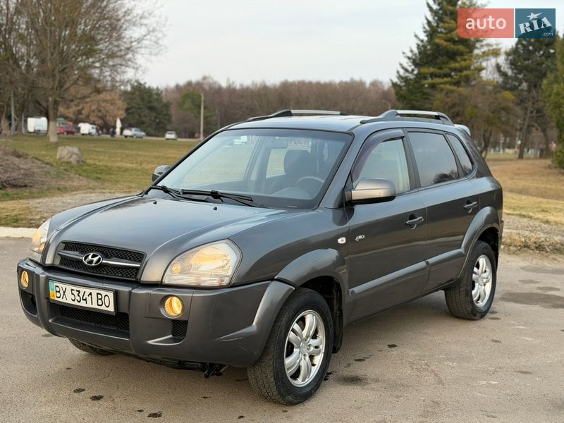 Внедорожник / Кроссовер Hyundai Tucson 2008 в Ровно Внедорожник / Кроссовер Hyundai Tucson 2008 в Ровно