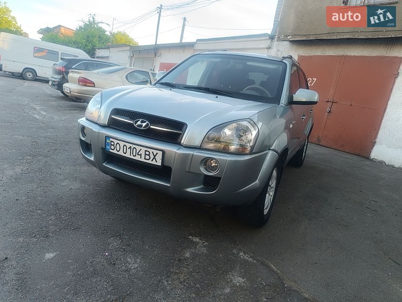 Внедорожник / Кроссовер Hyundai Tucson 2006 в Ровно Внедорожник / Кроссовер Hyundai Tucson 2006 в Ровно