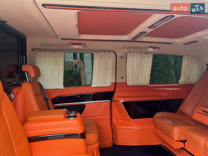 Минивэн Mercedes-Benz V-Class 2015 в Киеве