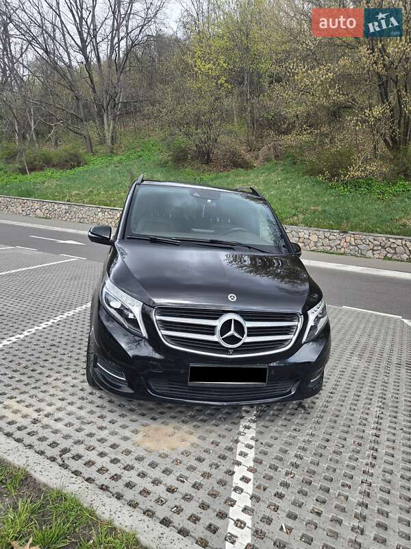 Мінівен Mercedes-Benz V-Class 2018 в Києві
