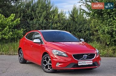 Хэтчбек Volvo V40 2015 в Хмельницком
