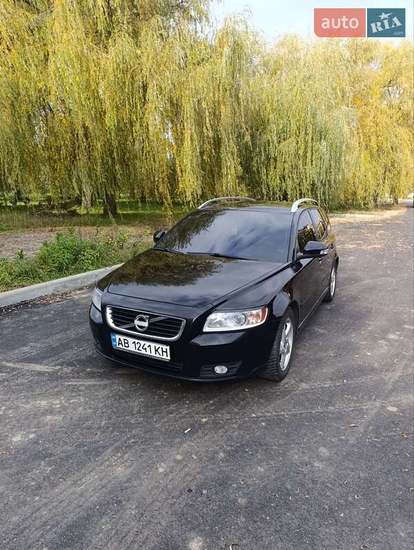 Универсал Volvo V50 2011 в Виннице