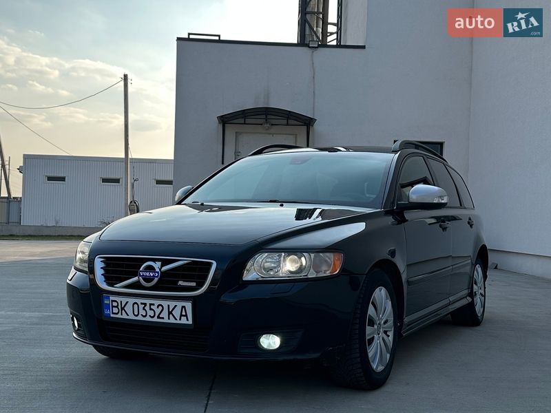 Универсал Volvo V50 2010 в Луцке