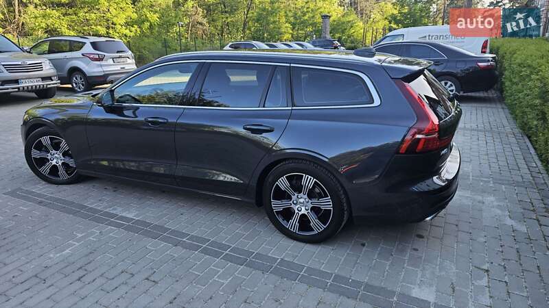 Универсал Volvo V60 2019 в Киеве