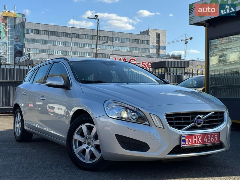 Универсал Volvo V60 2012 в Киеве