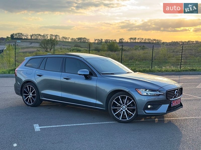 Универсал Volvo V60 2019 в Ровно