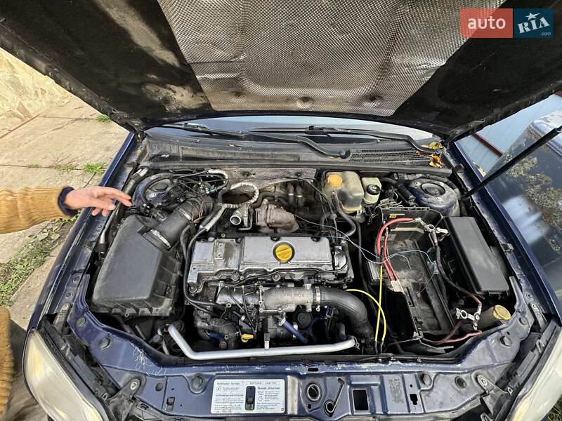 Седан Opel Vectra 2002 в Полтаве