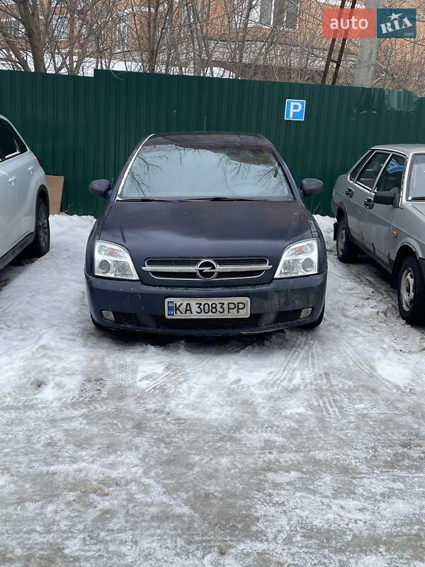 Седан Opel Vectra 2003 в Киеве