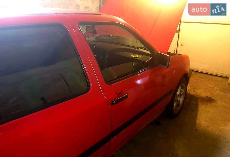 Седан Volkswagen Vento 1994 в Желтых Водах