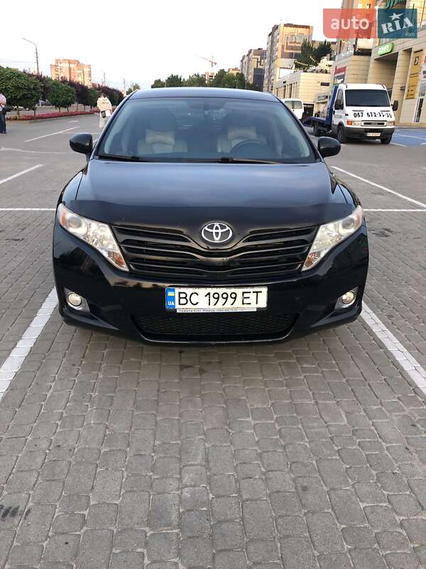 Позашляховик / Кросовер Toyota Venza 2011 в Львові