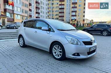Мінівен Toyota Verso 2009 в Кам'янець-Подільському