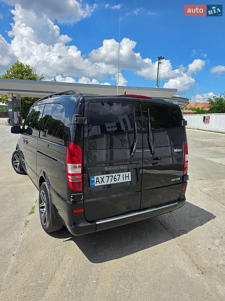 Mercedes-Benz Viano 2011 photo 3
