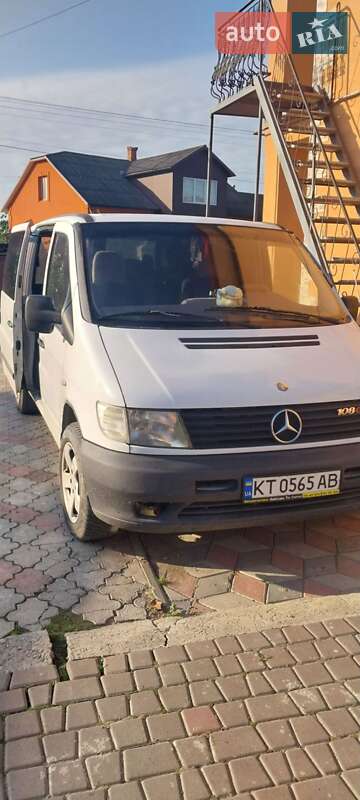 Минивэн Mercedes-Benz Vito 2001 в Снятине Минивэн Mercedes-Benz Vito 2001 в Снятине