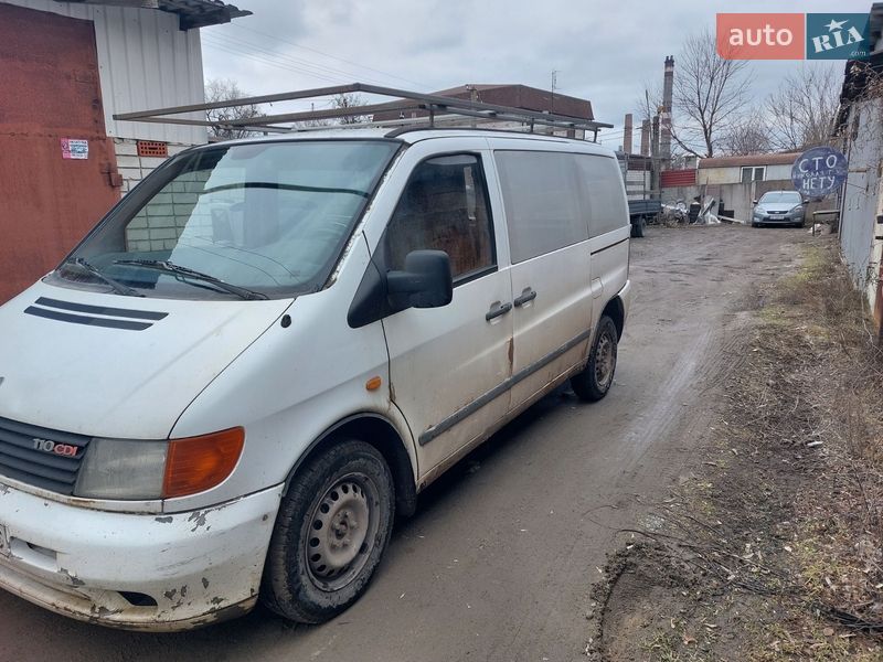 Грузовой фургон Mercedes-Benz Vito 2000 в Новомосковске