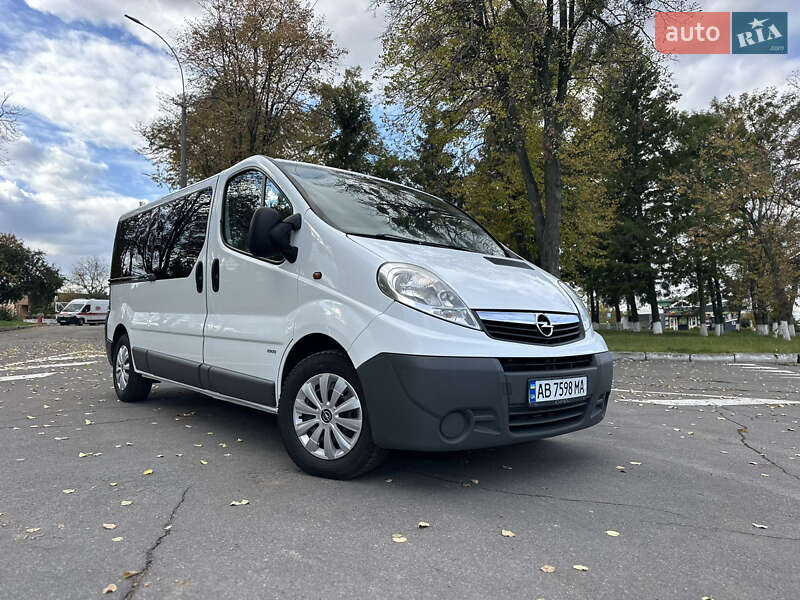 Минивэн Opel Vivaro 2014 в Виннице