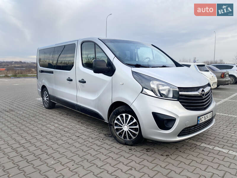Минивэн Opel Vivaro 2016 в Львове