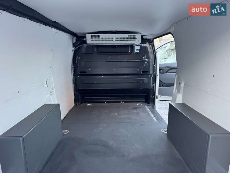 Грузовой фургон Opel Vivaro 2021 в Ровно