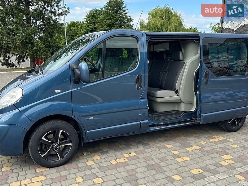 Минивэн Opel Vivaro 2013 в Луцке
