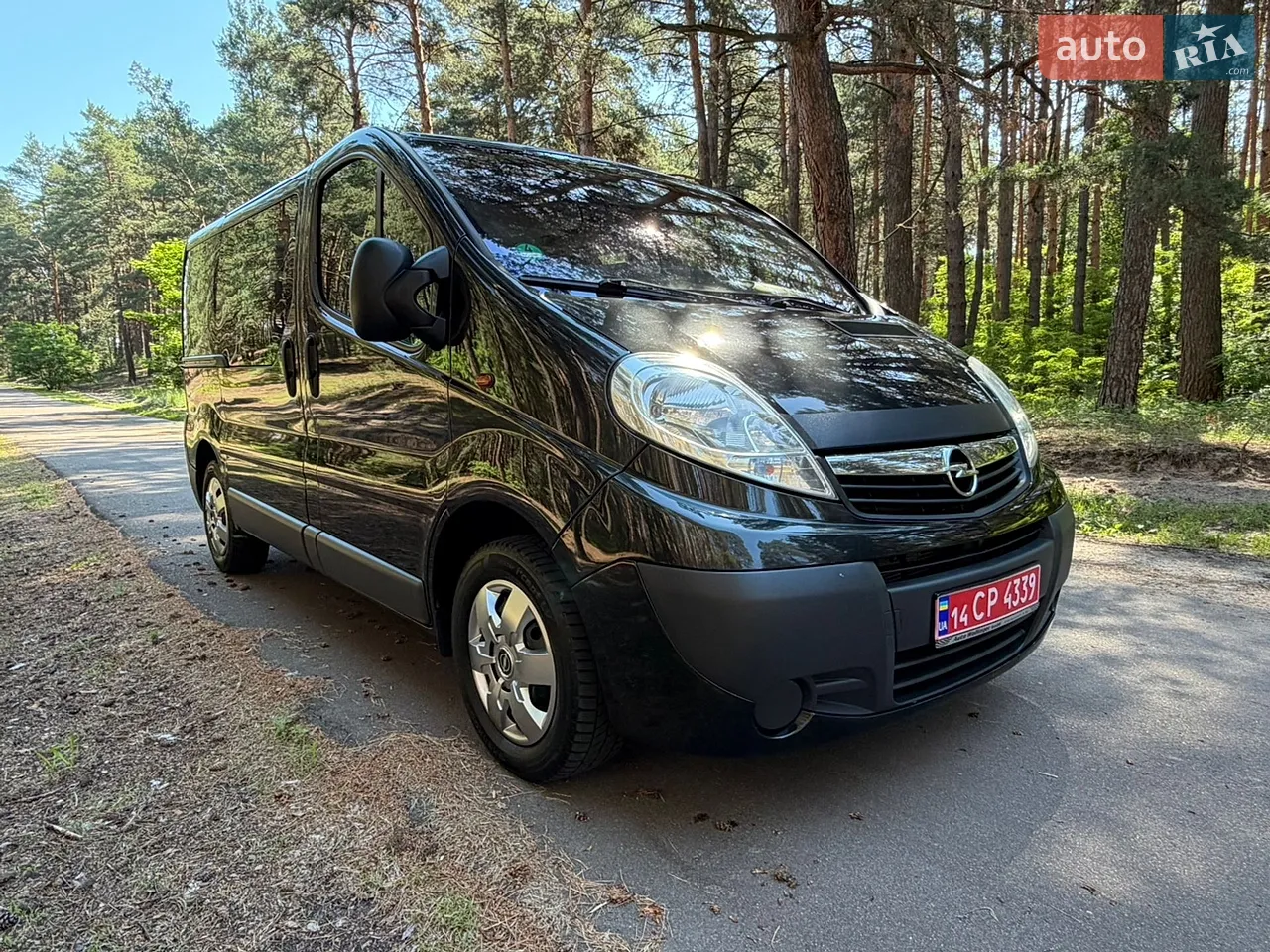 Opel Vivaro 2012 photo 3