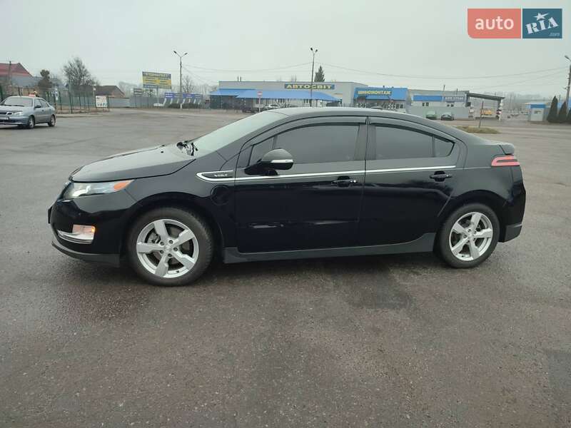 Хэтчбек Chevrolet Volt 2013 в Корсуне-Шевченковском