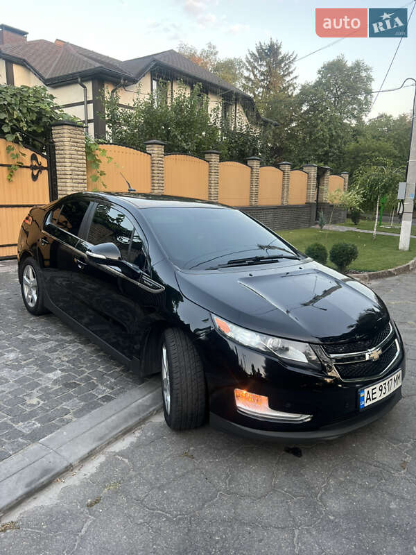 Хэтчбек Chevrolet Volt 2013 в Днепре Хэтчбек Chevrolet Volt 2013 в Днепре