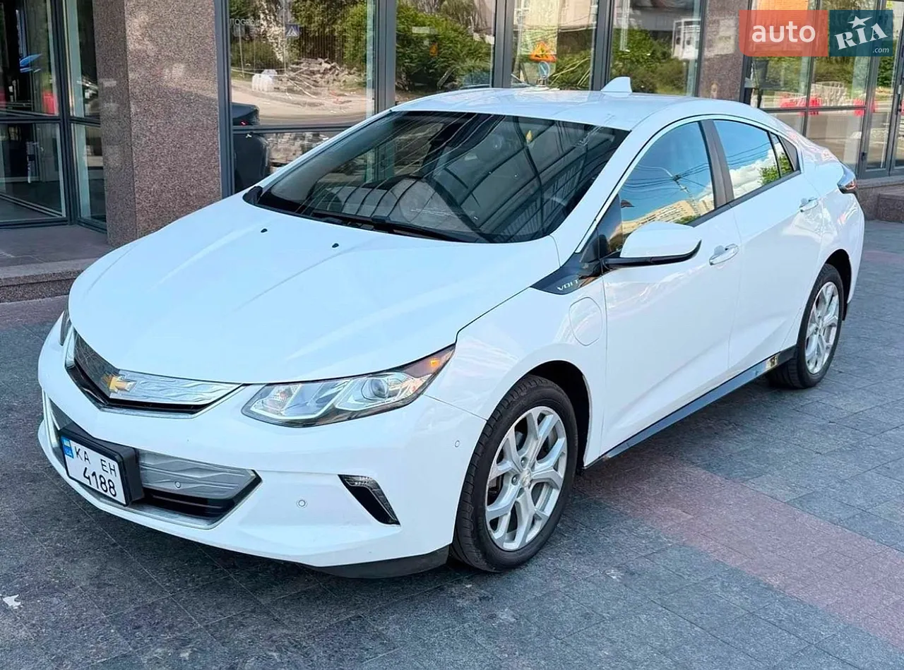 Chevrolet Volt 2017 photo 2