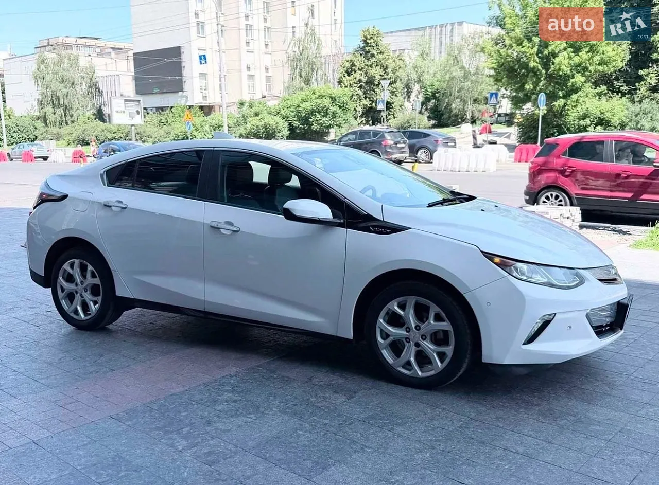 Chevrolet Volt 2017 photo 3