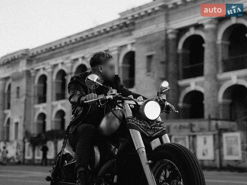 Боббер Kawasaki Vulcan 1998 в Тараще