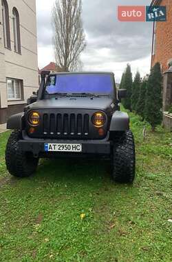 Внедорожник / Кроссовер Jeep Wrangler 2012 в Буковеле Внедорожник / Кроссовер Jeep Wrangler 2012 в Буковеле