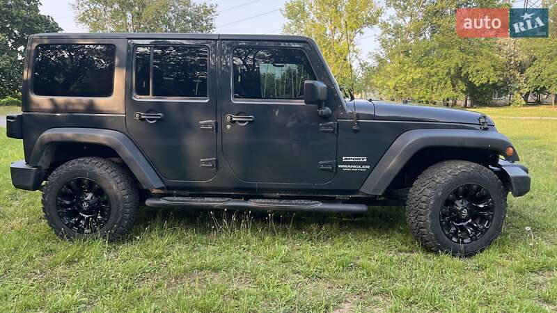 Внедорожник / Кроссовер Jeep Wrangler 2016 в Днепре