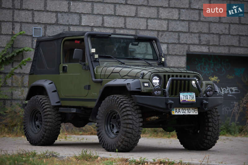 Внедорожник / Кроссовер Jeep Wrangler 2000 в Киеве