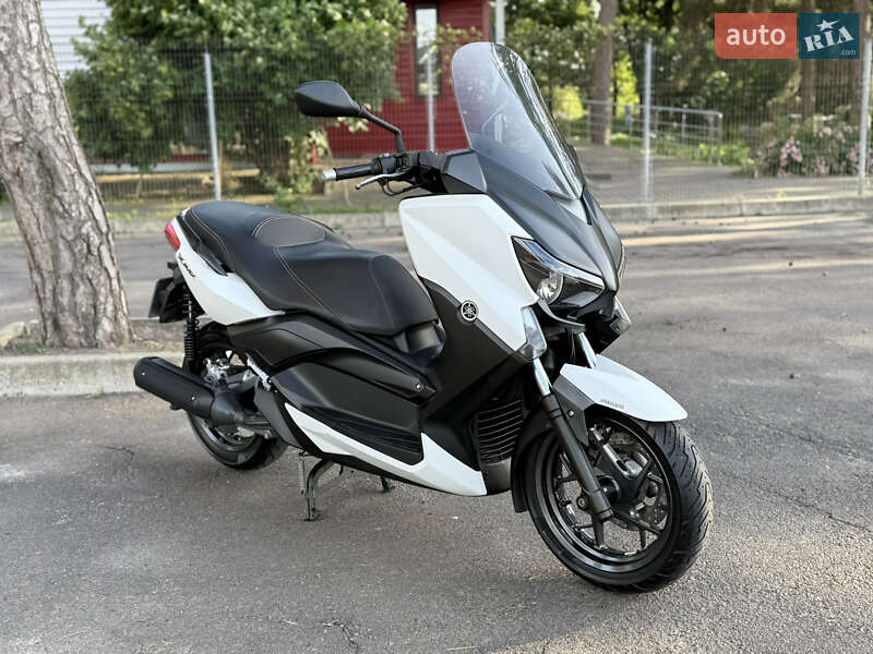 Макси-скутер Yamaha X-Max 250 2015 в Виннице Макси-скутер Yamaha X-Max 250 2015 в Виннице