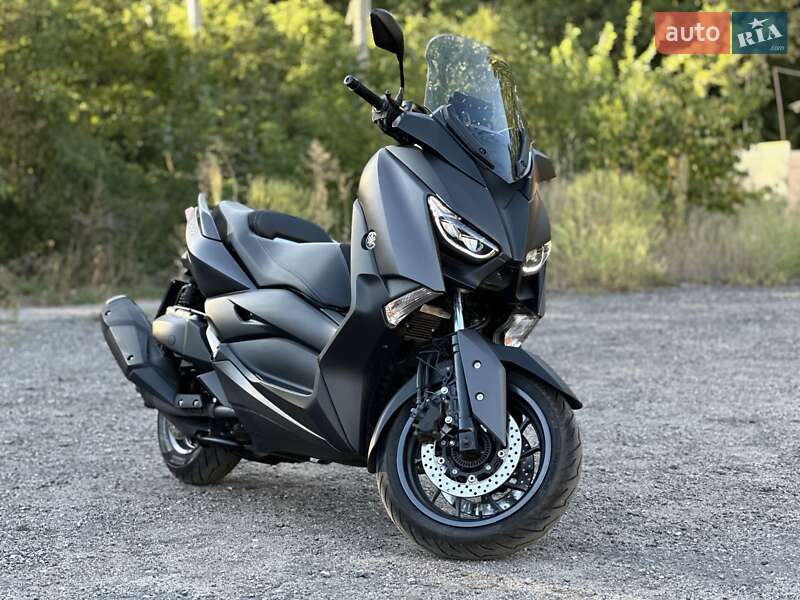 Макси-скутер Yamaha X-Max 2018 в Виннице