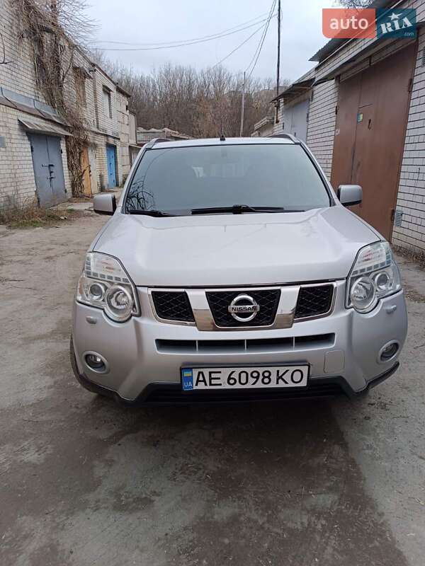 Внедорожник / Кроссовер Nissan X-Trail 2012 в Днепре