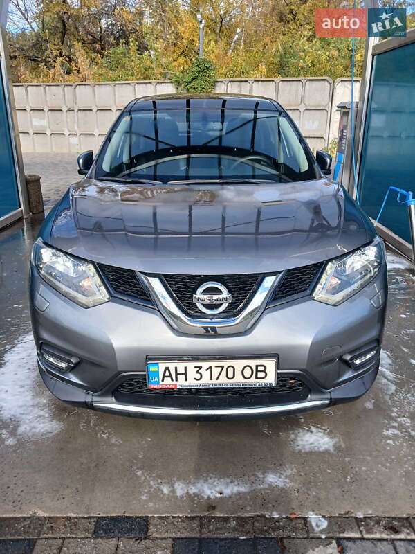 Внедорожник / Кроссовер Nissan X-Trail 2014 в Днепре Внедорожник / Кроссовер Nissan X-Trail 2014 в Днепре