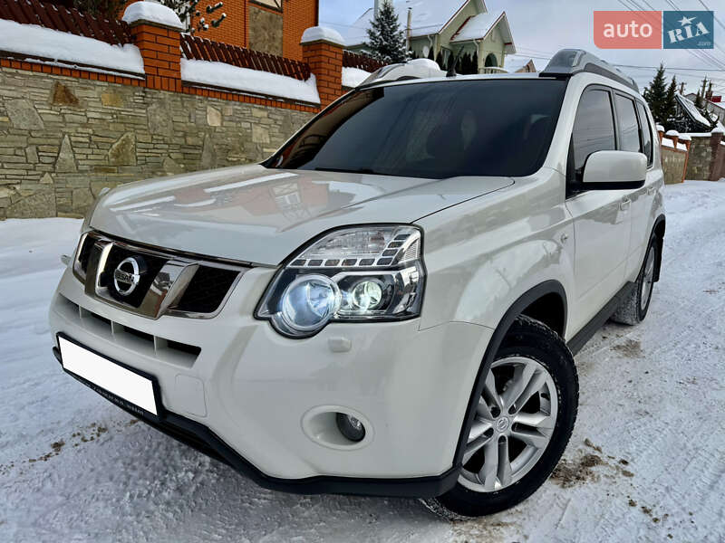 Внедорожник / Кроссовер Nissan X-Trail 2012 в Хмельницком