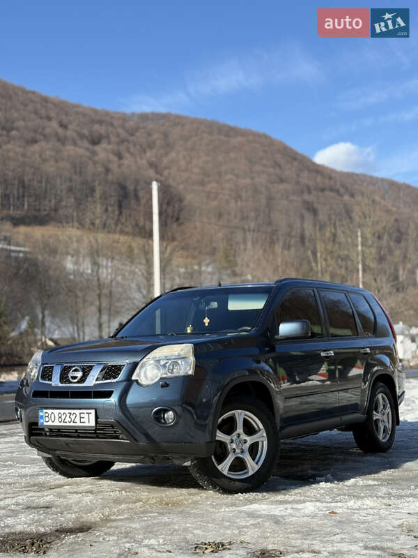 Внедорожник / Кроссовер Nissan X-Trail 2011 в Косове Внедорожник / Кроссовер Nissan X-Trail 2011 в Косове