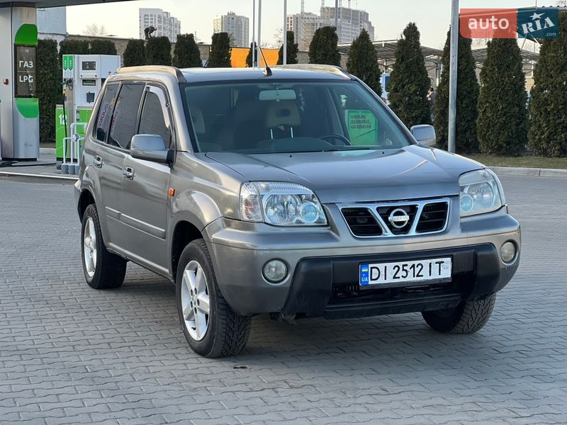Внедорожник / Кроссовер Nissan X-Trail 2005 в Киеве