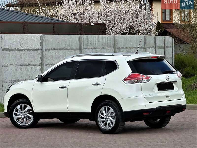 Позашляховик / Кросовер Nissan X-Trail 2016 в Дніпрі