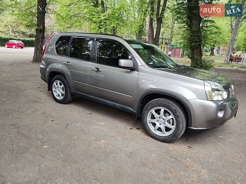 Позашляховик / Кросовер Nissan X-Trail 2008 в Ужгороді Позашляховик / Кросовер Nissan X-Trail 2008 в Ужгороді